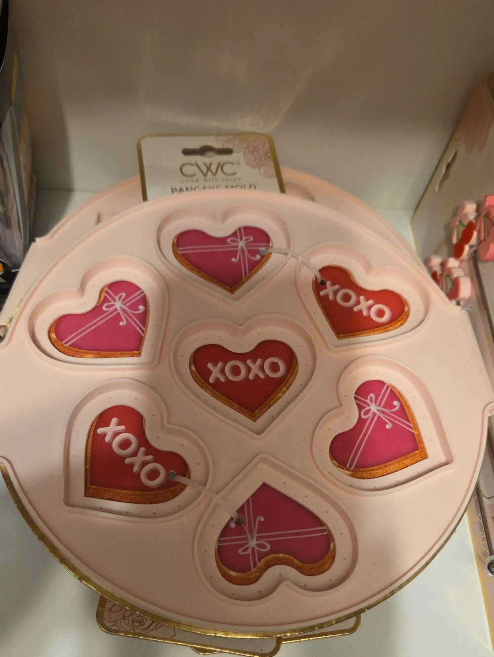 17 Pieces In Total. Heart Shaped Chocolate Box - Pink & Red